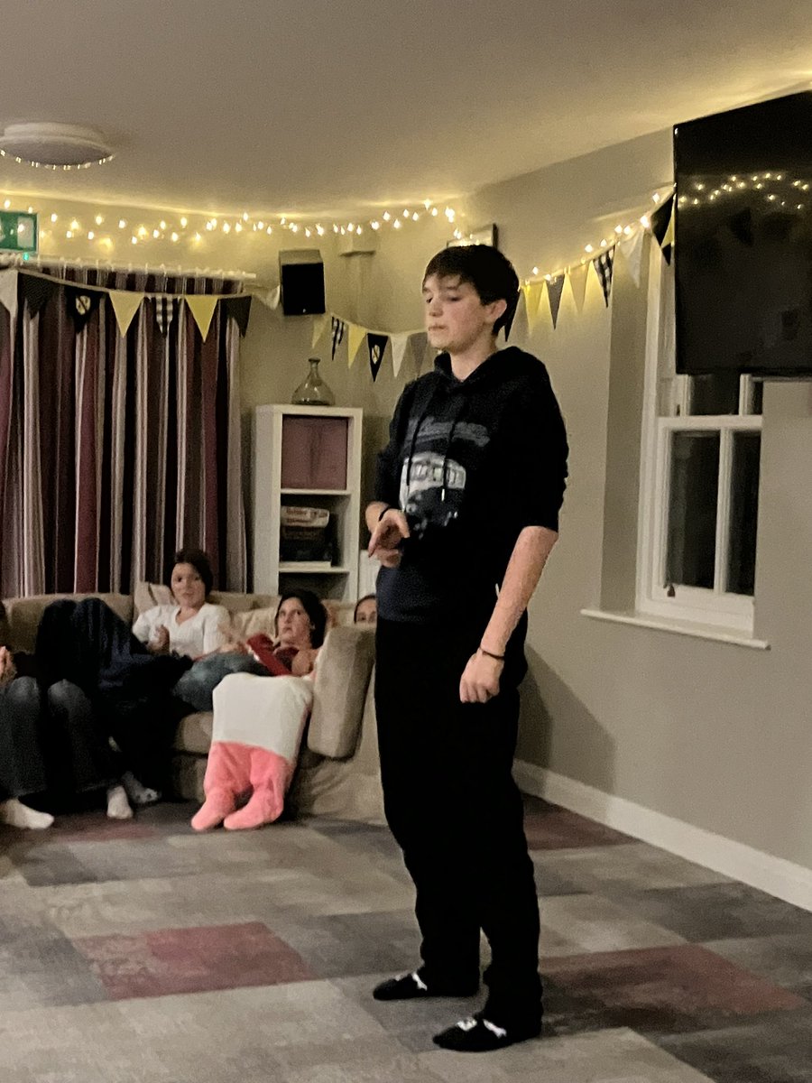 Style House tweet media