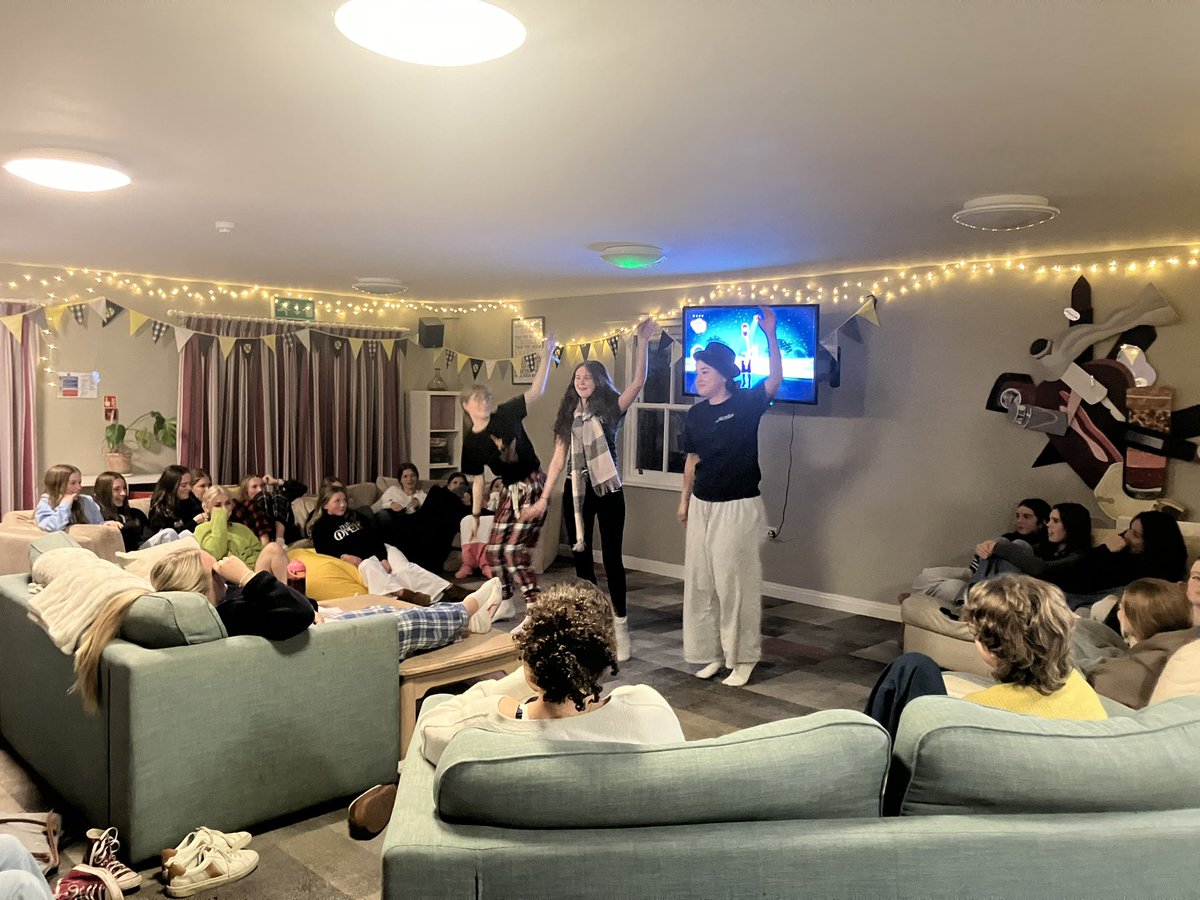 Style House tweet media