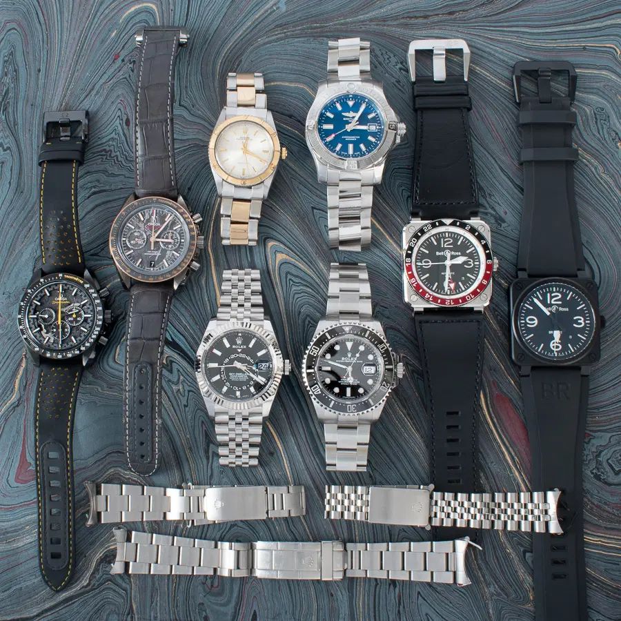 BernardWatch's tweet photo. https://t.co/lYRnYFdSor 
This update sports a pair of special Omega Speedmasters in ceramic cases, a Rolex Sky-Dweller and Sea-Dweller, a 1953 Turn-O-Graph, a pair of Bell &amp; Ross BR03s, and a Breitling Avenger. We also posted a few 80s-era Rolex bracelets. https://t.co/wXr9lSpovX
