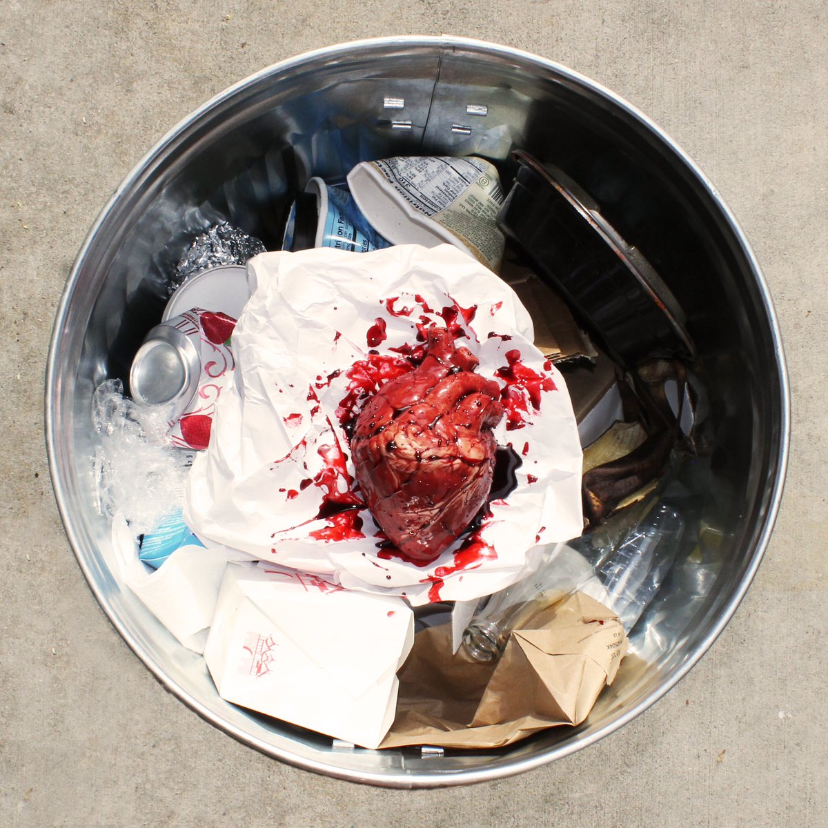 My new album “Piece of Trash” is out today. 

Stream it now!

lnk.dmsmusic.co/codycrump_piec…