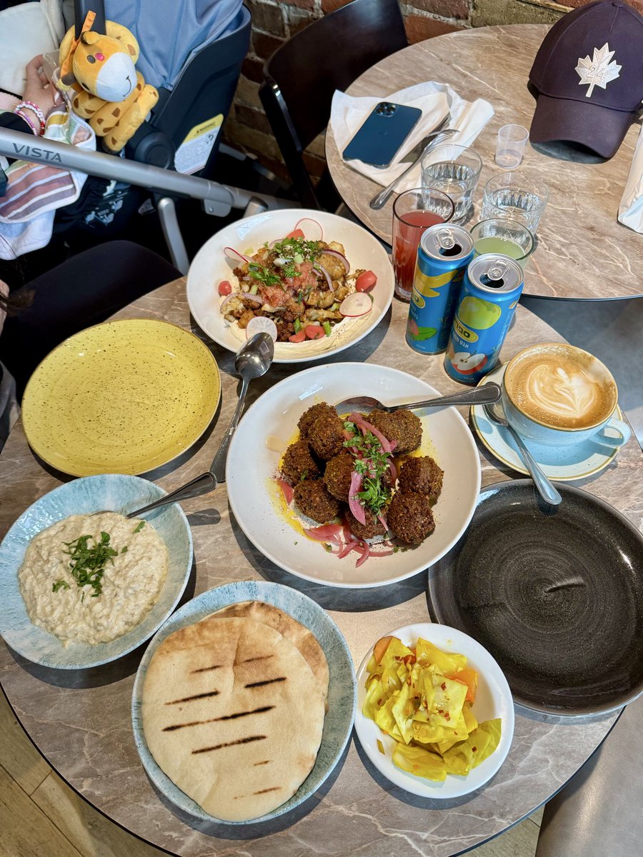 Kevin Vuong 🇨🇦 tweet media