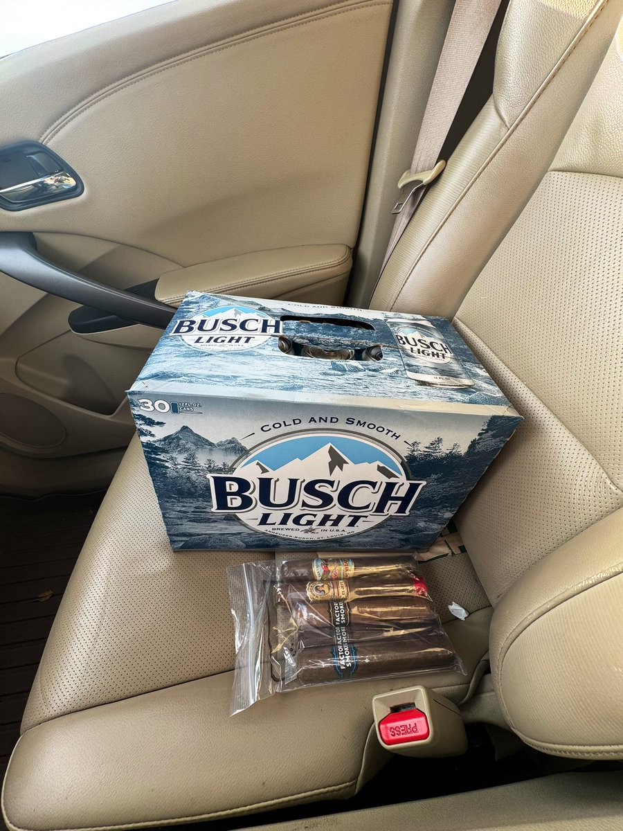 Directhim's tweet image. Locked in for #PackerWeek🔒