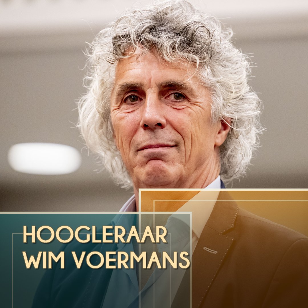 CafeKockelmann's tweet photo. Straks de laatste stand van zaken over de crisissfeer in Den Haag. Met @gl_pvda-leider @F__Timmermans, @cdavandaag-leider @HenriBontenbal, oud-SGP-voorlichter @mennodebruyne, hoogleraar @wimjmvoermans en politiek verslaggevers @TessaViegen en @TvanGroningen.

📺Kijk om 22.20 uur naar @NPO1. #WNL