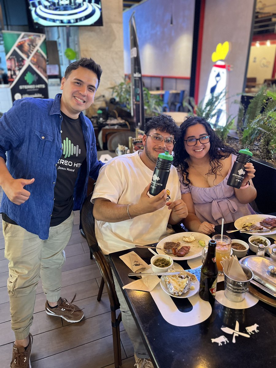 hits_stereo's tweet photo. Hoy el programa “Salsa Hits” Se transmitió Totalmente en vivo desde @lastablasmuchabrasa de @sankrismall Te esperamos Mañana de 12 a 14 Hrs. 🤩🎉🥳
#Fyp #Guatemala #RadioOnLine #SomosMusica #LasTablasMuchaBrasa #SalsaHits #ProgramaSalsaHits #ProgramaEnVivo https://t.co/ZwCn5lPQNz