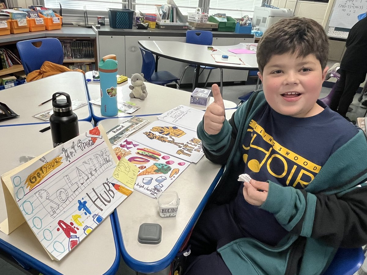 We had our first “Class Market” of the year and WOW are these kids creative!  #tatemtweets #collsedu