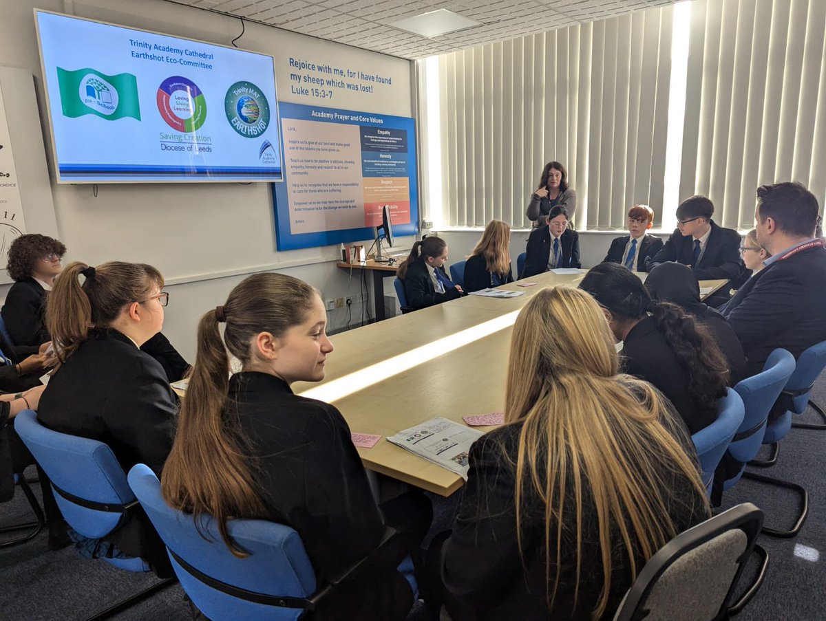 TrinityAcademyC's tweet photo. It was wonderful to have a visit from our MP @simonlightwood today who met with students from our Cathedral Citizens group and heard an inspiring presentation from our Eco Committee. The students were incredible and made us so proud. @CathedralRs https://t.co/WsElxHTd7z