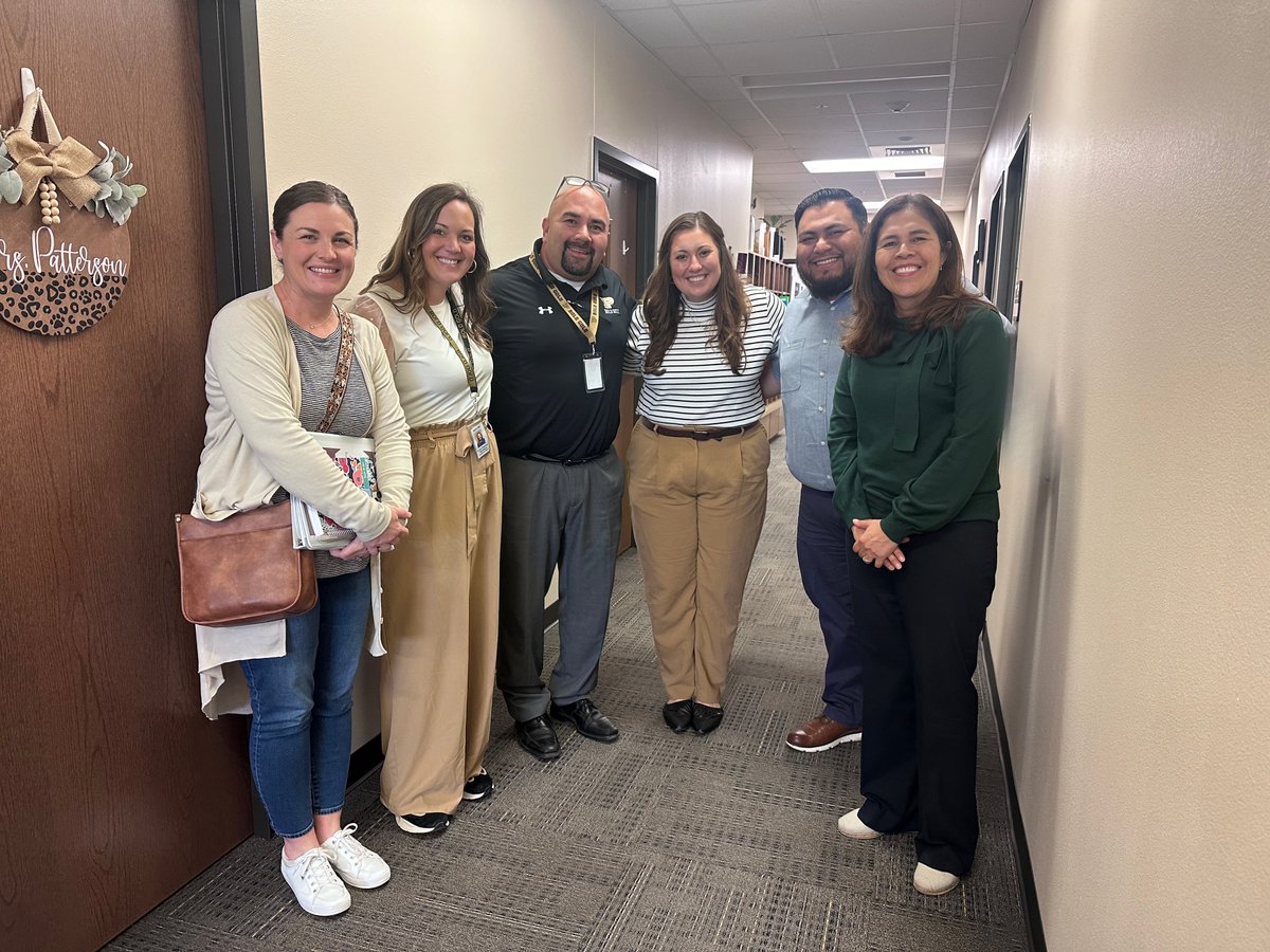 AgriLife_RSSI's tweet photo. AgriLife Extension’s RSSI welcomes its newest school partners from west Texas – Colorado ISD and Post ISD!  Looking forward to learning from them and thrilled to extend our resources to their rural communities to further expand postsecondary options for their students! https://t.co/ZT9XBVW9q5