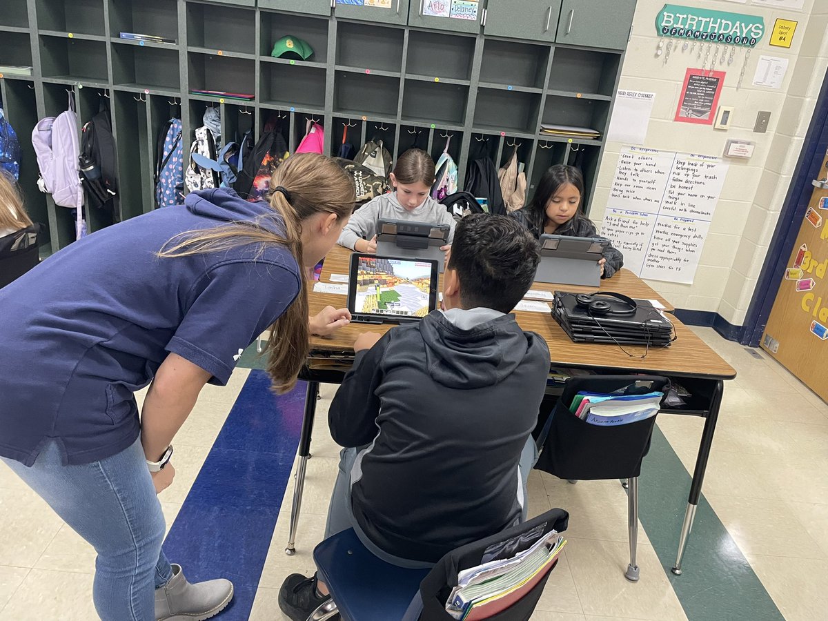 mrsosterman's tweet photo. Today we played Minecraft! We learned how animals use their adaptations to survive in their environments! Thank you Mrs. Carovillano! https://t.co/8u5QQJfjvo