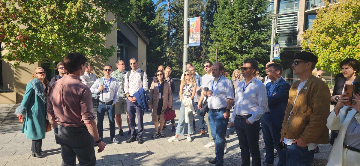 #FF Last week, we sponsored &amp; participated in the <a href="/WorldOpenInno/">World Open Innovation Community</a> in #Berkeley. Amidst brilliant minds &amp; views, we explored discussions on health ecosystems, adaptive systems for entrepreneurial success, &amp; impact-driven investment strategies. More insights: hubs.la/Q02XP3W90