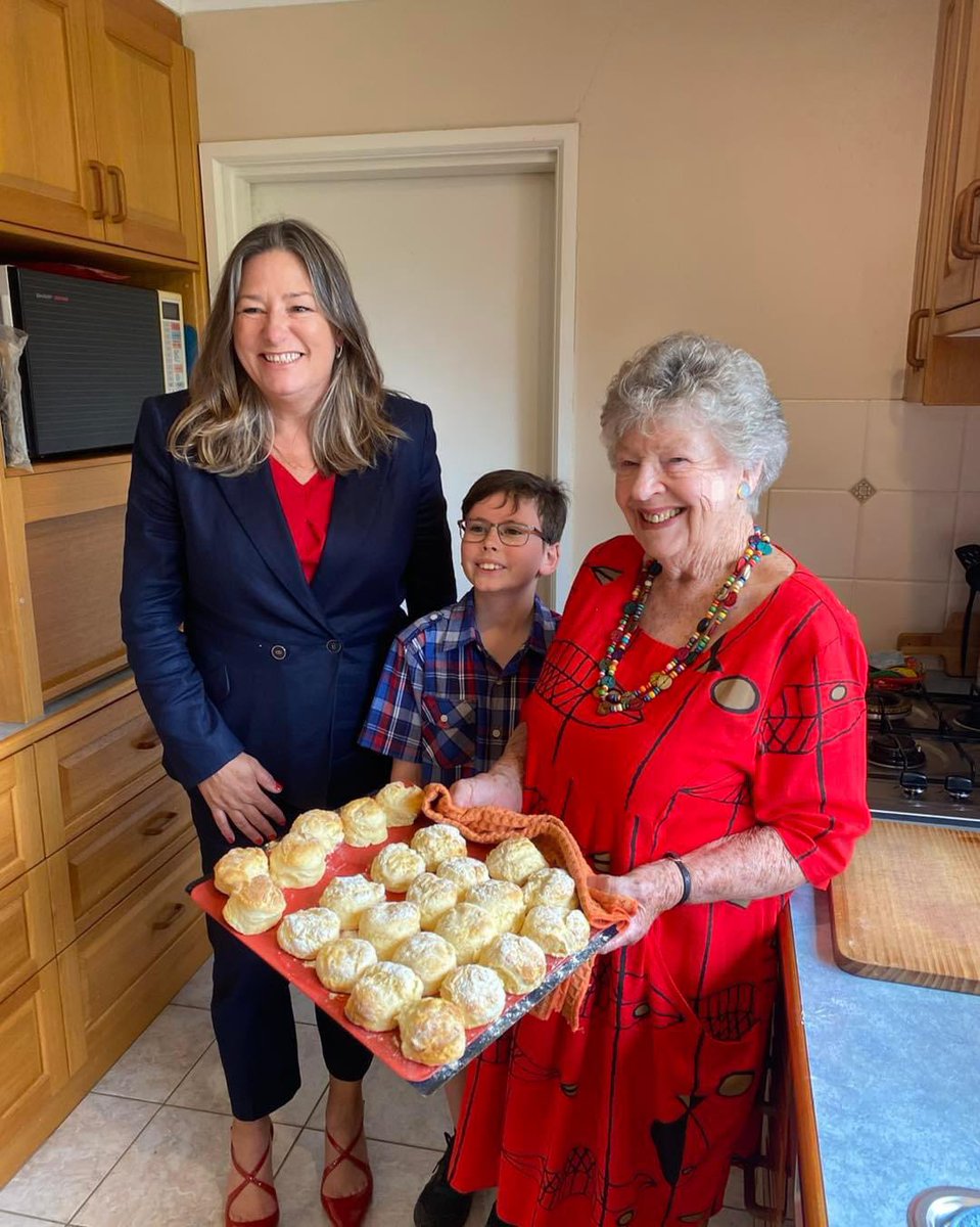 CBRFoodie's tweet photo. Registration desk is now open for the #Canberra #SCONE-OFF! AND the awesome team of ladies led by Frances Noble is already in the kitchen about to start baking some delicious #Scones to serve with Australia’s Best-Value #DevonshireTea - only $5. #KippaxMarketplace 9am-1pm today! https://t.co/S9mZafCH5t
