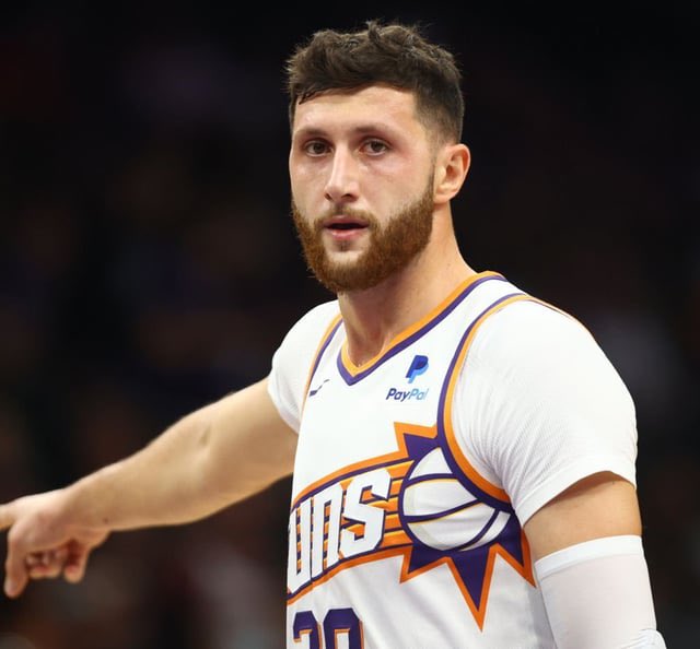 11/15 Play 

(3-1) This NBA season (75%)

Jusuf Nurkic Under 11.5 Rebounds

This line is just way to high with the amount of minutes he is currently getting.