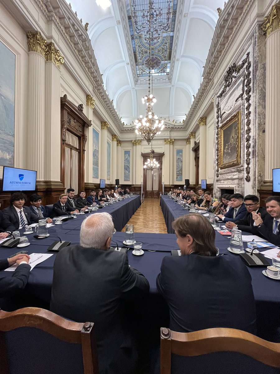 JovenesDir's tweet photo. 🗣️🏛️ CONFERENCIA III: “Violencia y delincuencia: causas y consecuencias”

Disertantes de lujo, gracias al Jefe de Gabinete del Ministerio de Seguridad de la Nación @Carlos_Manfroni y Cristián Méndez, creador del sistema de seguridad “Ojos en Alerta” https://t.co/6WGiFTDpmI