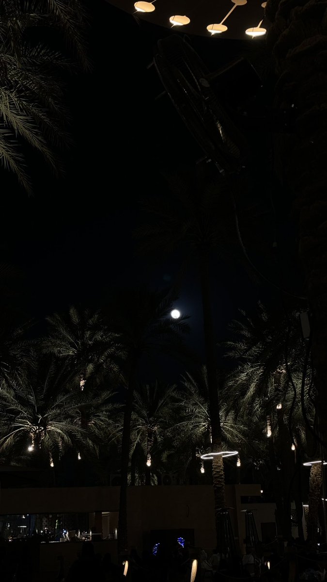 moola1235's tweet photo. وجهك قمّر إحتل جمّال النجُوم 🤎.. https://t.co/BpkmnUqFv7