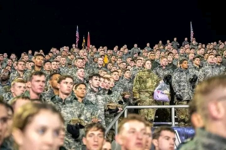 Every pain gives a lesson every lesson changes a person 💀💀👎👍☠️☠️✌️✌️☄️☄️☄️🌛🌛🌜🌜☠️☠️💝💝