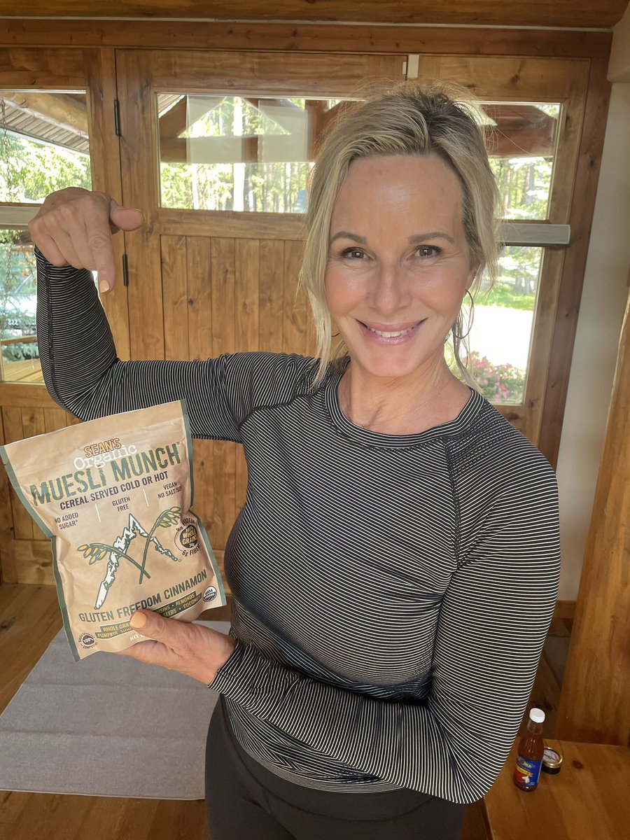 MuesliMunch's tweet photo. Muesli Munch fan in Montana! 
.
.
.
.
.
#kickstartyourday #mueslimunch #organic #noaddedsugar #glutenfree #vegan #compostable #cereal #muesli #breakfast #healthy #goodeats https://t.co/ne7rDZwABJ