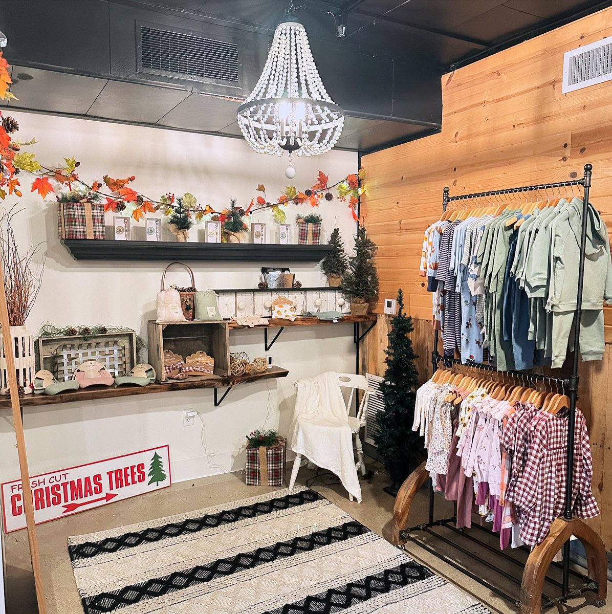 We have some exciting news 🎉

Baby &amp; Toddler is in Hilliard for the weekend (and maybe longer)! We’re loving every moment, so stop by and check it out 💙🩷

#babyboutiqueclothing #ohiobabyboutique #shopsmallfirst #supportsmallfirst #choosehilliard #downtownfindlayohio