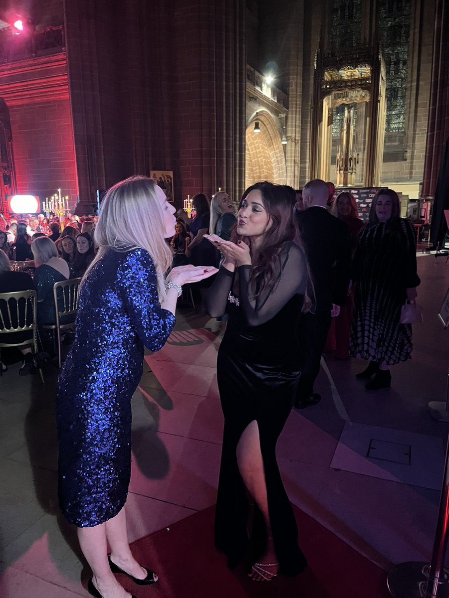 EducateAwards's tweet photo. The girls from @OldhamAcademy looking incredible at our selfie mirror 🤩♥️ https://t.co/8TmS8TdS8T