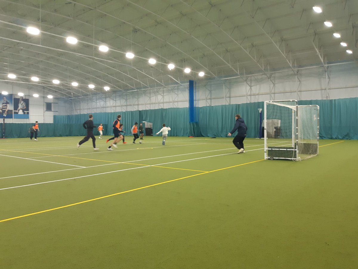 David J. Barnes tweet media