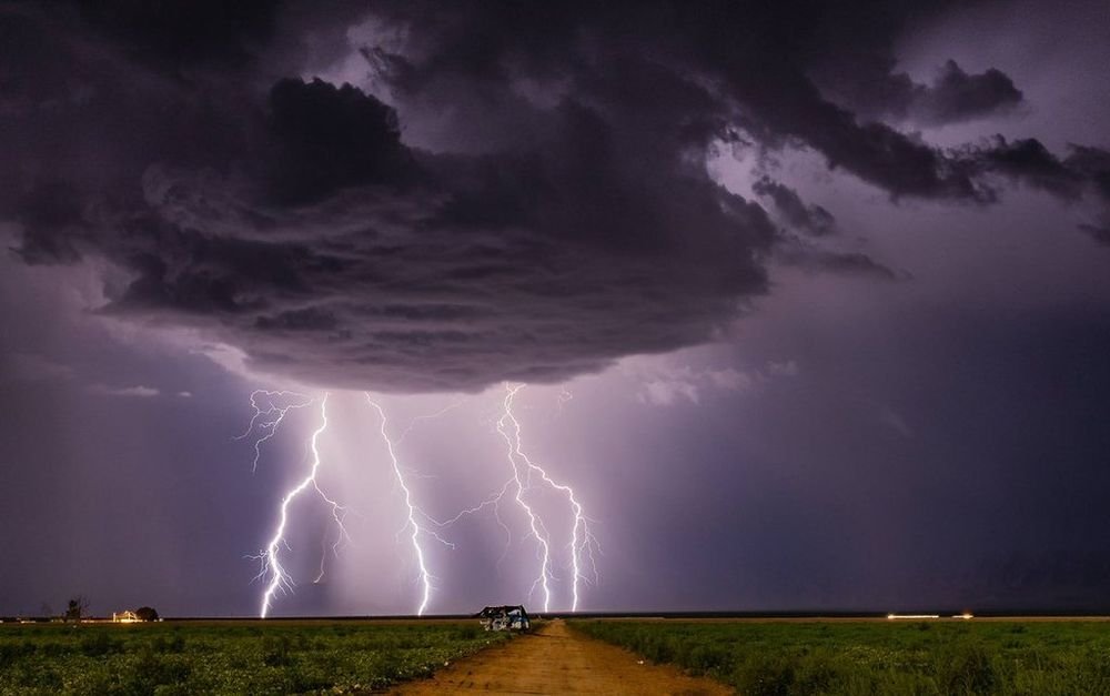 #StormHour (@stormhour) on Twitter photo Great lightning show with a moonlit foreground near Aguila, AZ by Kyle Benne <a href="/KyleBenne/">Kyle Benne</a>
From the archives... Weather Photo Of The Week 3rd September 2018
#ThePhotoHour
#StormHour Great lightning show with a moonlit foreground near Aguila, AZ by Kyle Benne <a href="/KyleBenne/">Kyle Benne</a>
From the archives... Weather Photo Of The Week 3rd September 2018
#ThePhotoHour
#StormHour