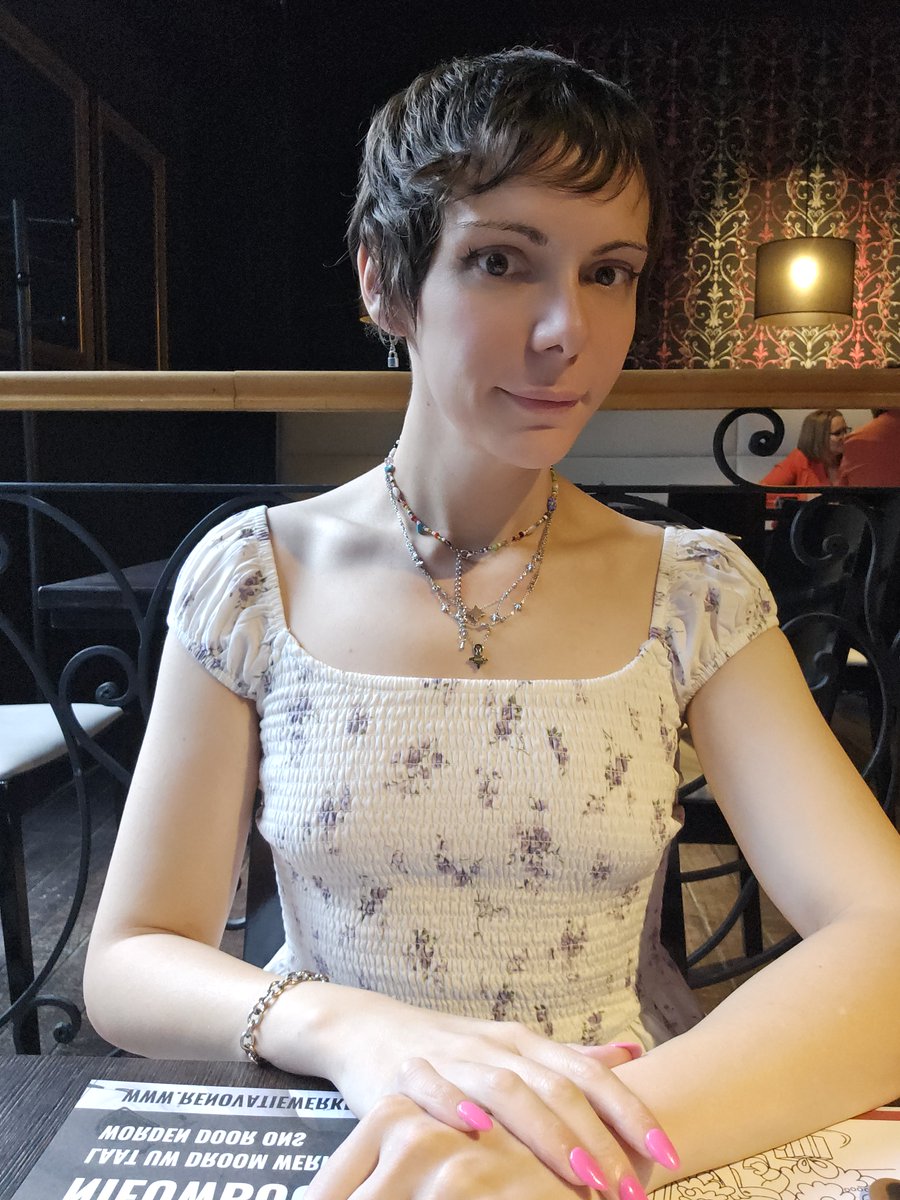 Hello everyone 🏳️‍⚧️ 
Welcome to my SFW page! This is where I will share random thoughts, updates about my transition and more! This picture is made in a restaurant, it is the first time I got out wearing a dress! I was scared but Charlotte made me feel comfortable and pretty!!