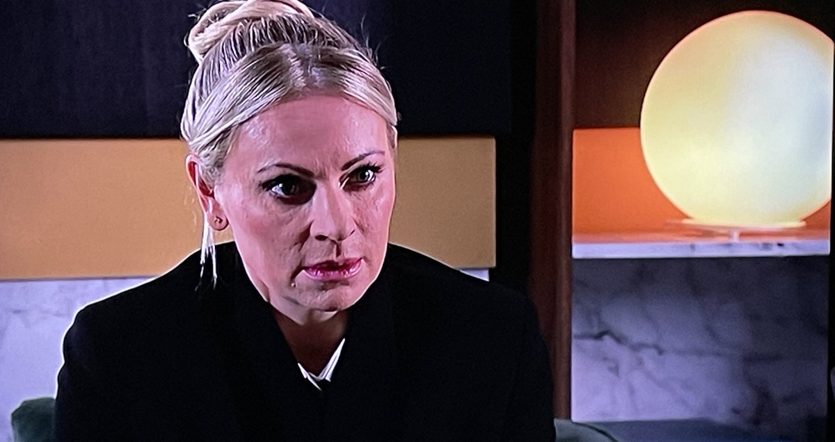 CorrieArt's tweet photo. Always Swain. Never Lisa. Familiarity leads to contempt!
#CorrieLive #Corrie https://t.co/Ofvq5xyST9