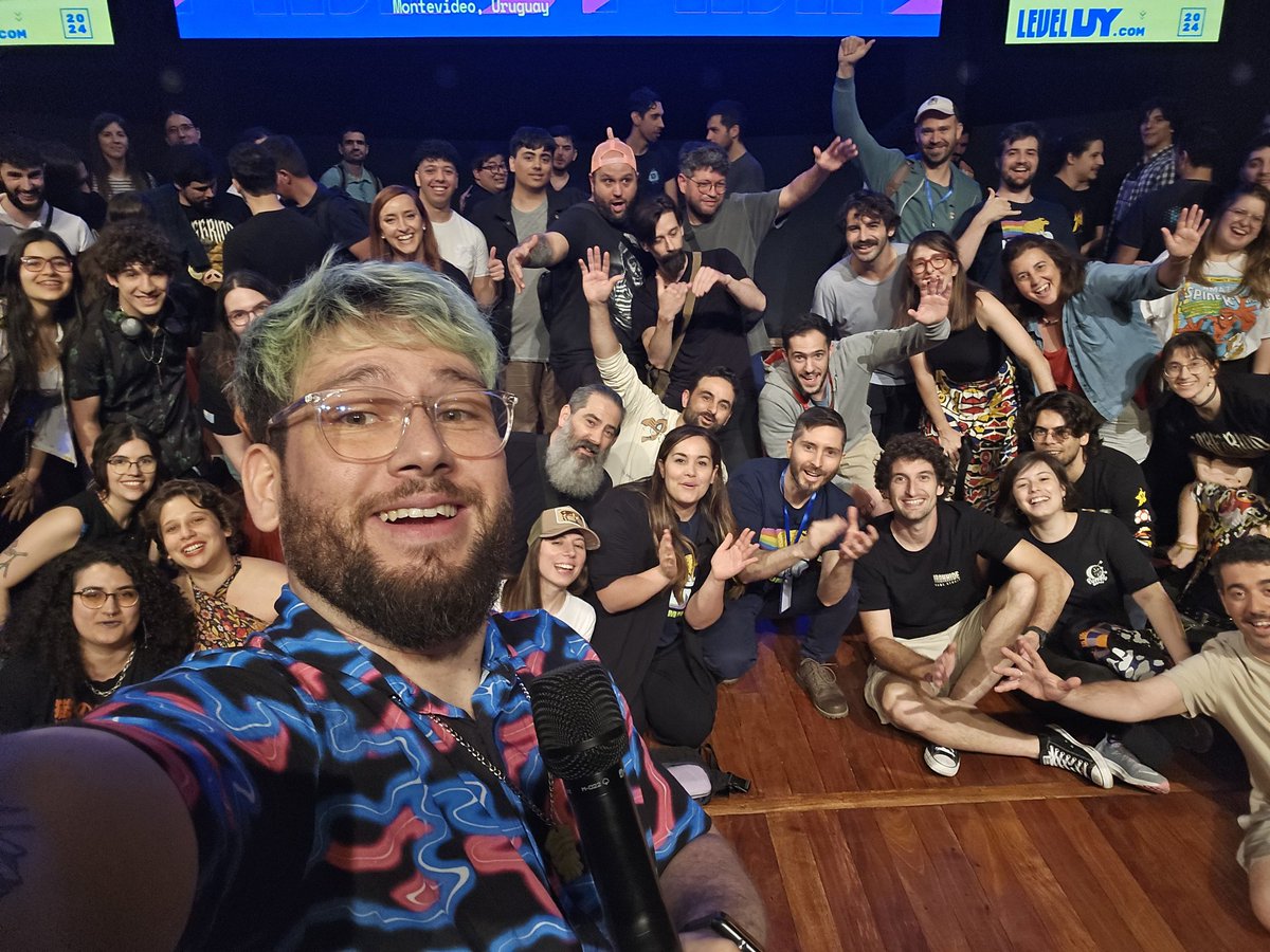 Laia Bee (ⓛ ω ⓛ) tweet media