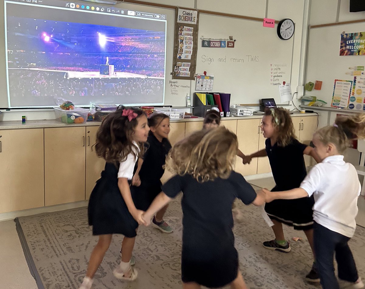 MrsJRak's tweet photo. 🪩Look what you made me do🐍🪩 Our Grade 1s love our weekly Swiftie Friday recess dance parties, especially amidst @taylorswift13 coming to Toronto 🇨🇦 I spy some custom friendship bracelets too👀 https://t.co/FhHV4zjkNm