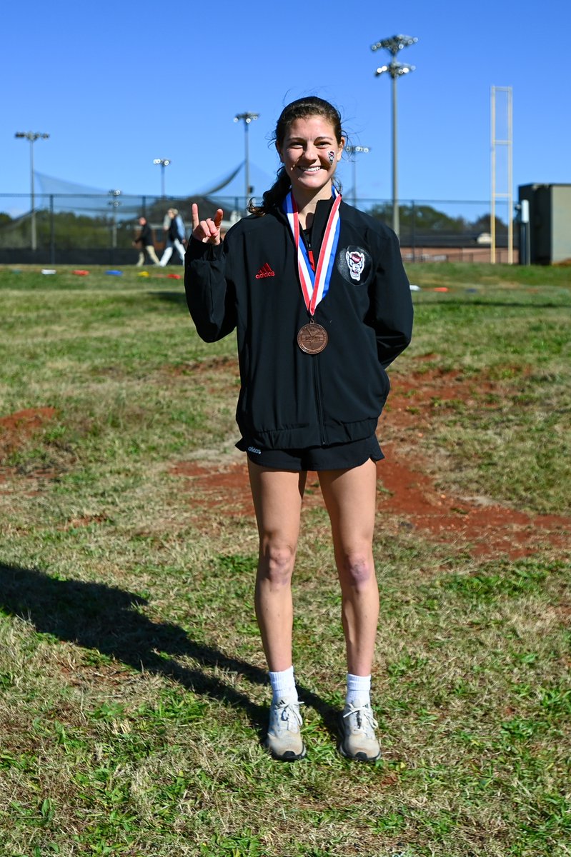 Wolfpack_TFXC's tweet photo. Bringing home some hardware to Raleigh 🏅

Congratulations to our All-Region performers: Brett, Grace, Hannah, Brooke, and Bethany!

#WolfpackXC | #GoPack https://t.co/ypZfPXzxwg