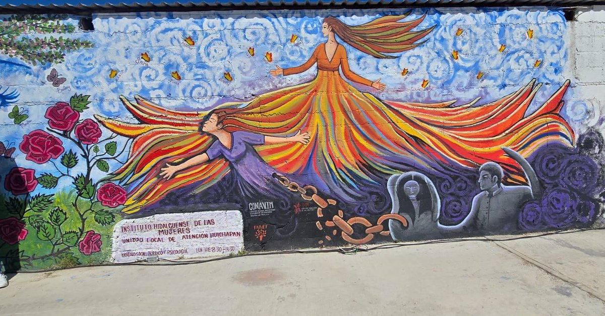 AlasMujeres's tweet photo. 🟣 Como parte del programa estatal "Por un #Hidalgo libre de #violenciadegénero", #mujeres plasmaron sus vivencias y aprendizajes en un #mural colectivo, inaugurado en #Huichapan

👉 Más información: https://t.co/iW3eAAYPHB https://t.co/PLJFpzO4Kt