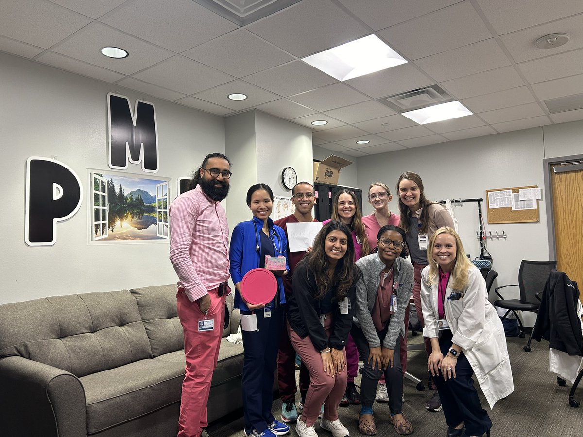 nedhakinnare's tweet photo. Such a fun month with @UTSW_PMR! I really appreciated so much hands on ultrasound exposure, strengthening my MSK skills, and working with pelvic floor rehab patients. And of course enjoyed making new friends, who are all going to be amazing physiatrists! #pinkFridays https://t.co/vuxAbl6ehu