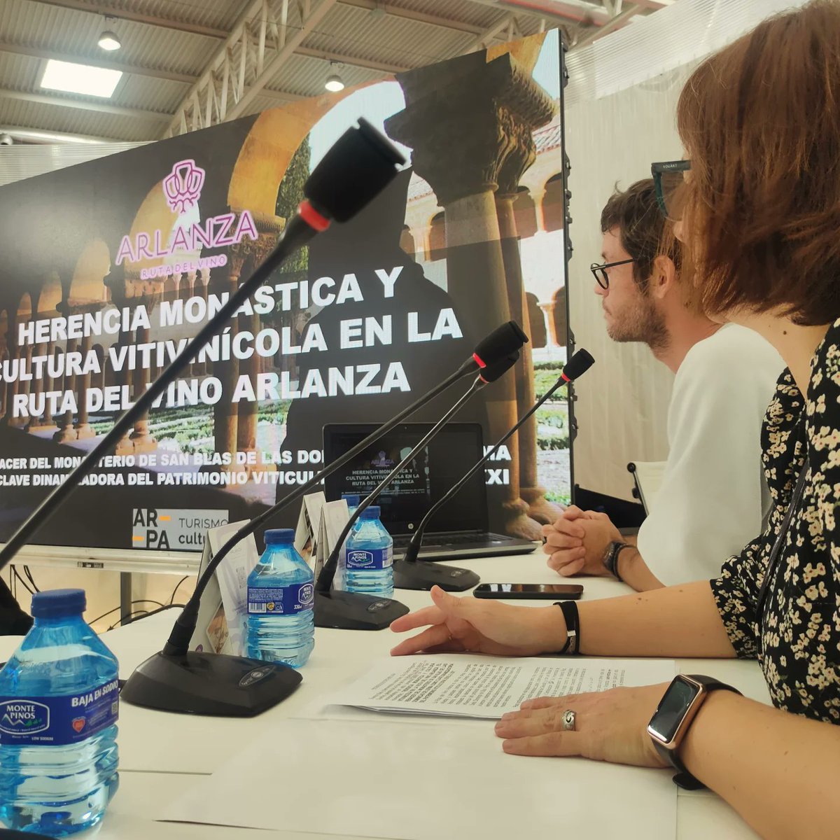 RutaVinoArlanza's tweet photo. Durante el día de hoy, hemos continuado en @feriavalladolid ⬇️
👉Asistimos a la inauguración de Arpa-Intur 2024.
👉Participamos en los Foros de #arpa 
👉Presentamos la #rutadelvinoarlanza
en #intur en el stand de @CyLEsVida
👉Saludos oficiales y  encuentros con #rutasdelvinocyl https://t.co/dlu9iI7eDw