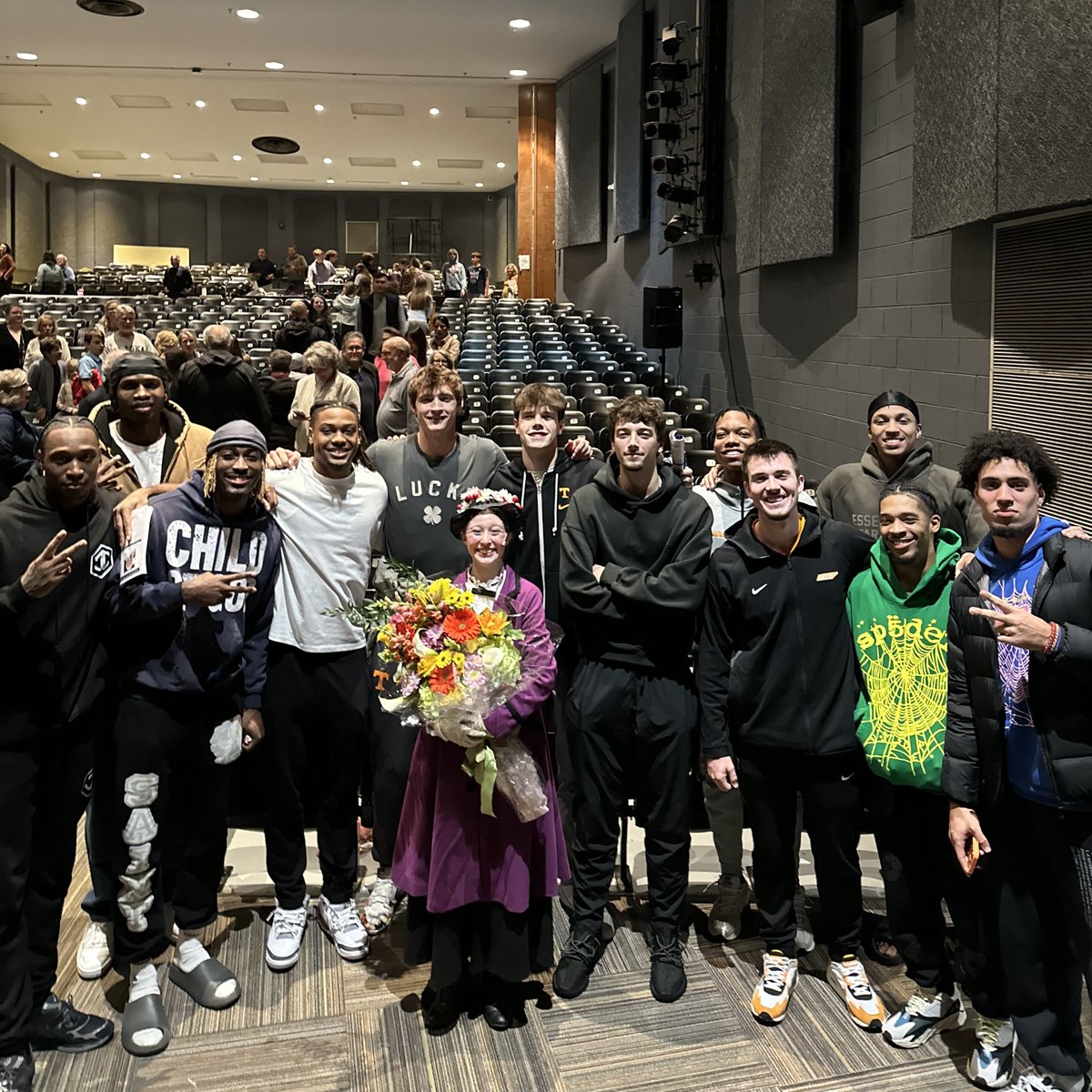 when Natalie — daughter of team trainer Chad Newman — landed the lead role in her high school’s production of Mary Poppins, you knew the squad wouldn’t miss opening night