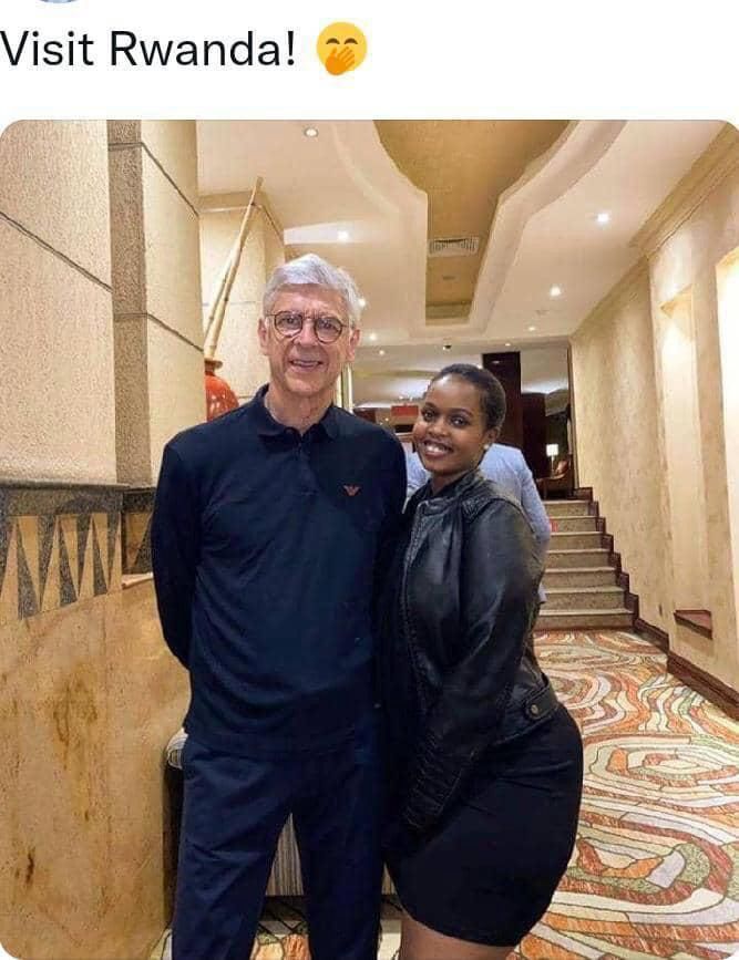 Jobnino's tweet photo. Okay, sawa, arsenal you Win!
Arsenal=A** and H***  = Arsene PAPA wemba😂 https://t.co/y8awcRj1ef