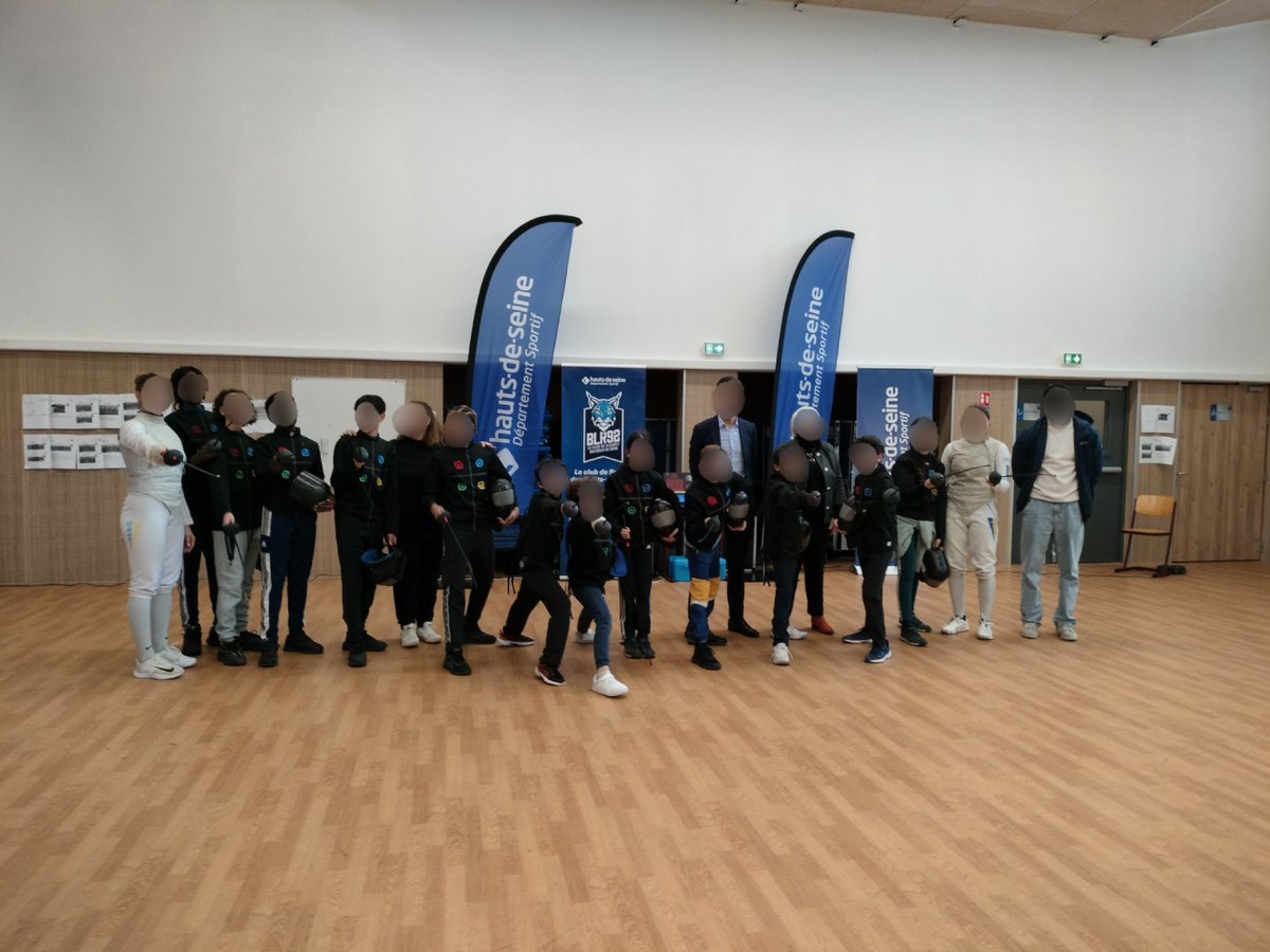 Initiation à l'escrime pour les élèves de l'AS par <a href="/BLR92ESCRIME/">BLR 92</a>. 
Un grand merci pour cette A-M enrichissante, pleine de découvertes pour les élèves.