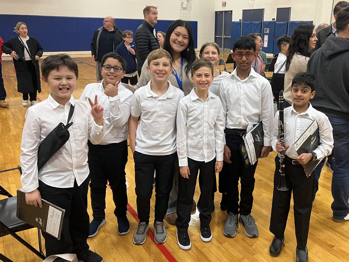 Lia Sansiper tweet media