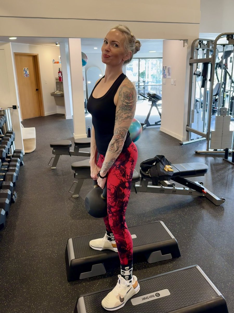 Anna Balrog tweet media