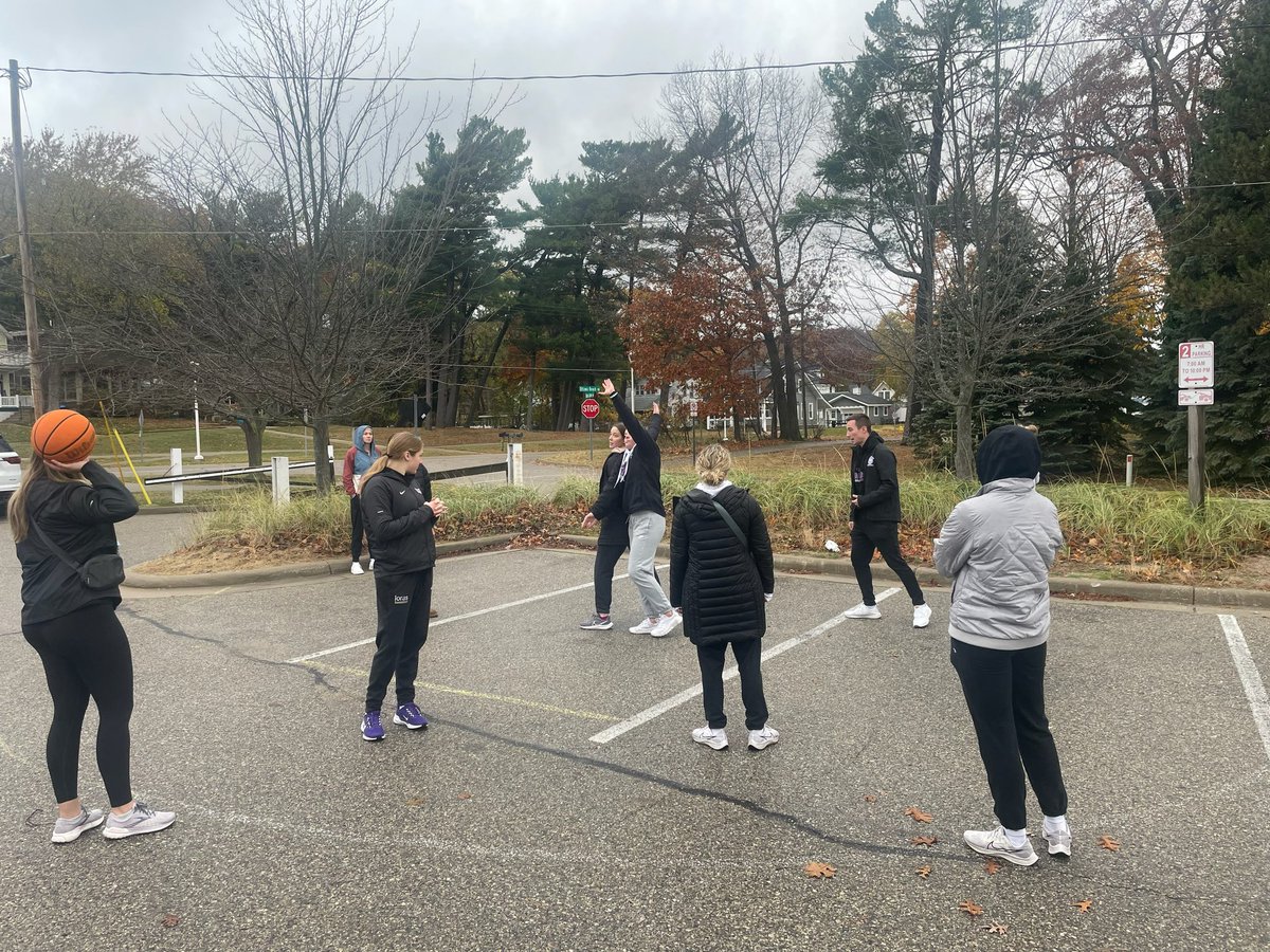 Loras College Women's Basketball tweet media
