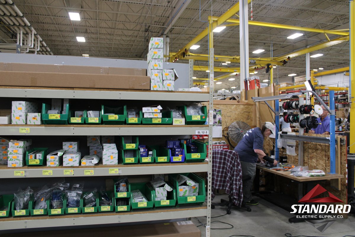 Managing inventory can be a challenge, but it doesn’t have to be.❌ Streamline your operations with Standard Electric’s Inventory Management Services to keep your shelves stocked and your production running smoothly. Maximize your efficiency today ➡️ hubs.li/Q02Yq0010