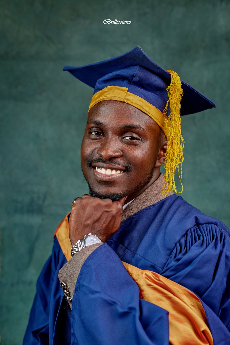 Brillpictures's tweet photo. Congratulations Peter the rock M.A in the bag.
I photographed his graduation.
#uiconvocation24
#graduation
#BigWins
#ibadan
#convocationphotographs
@PSkalez https://t.co/BStar2fApP