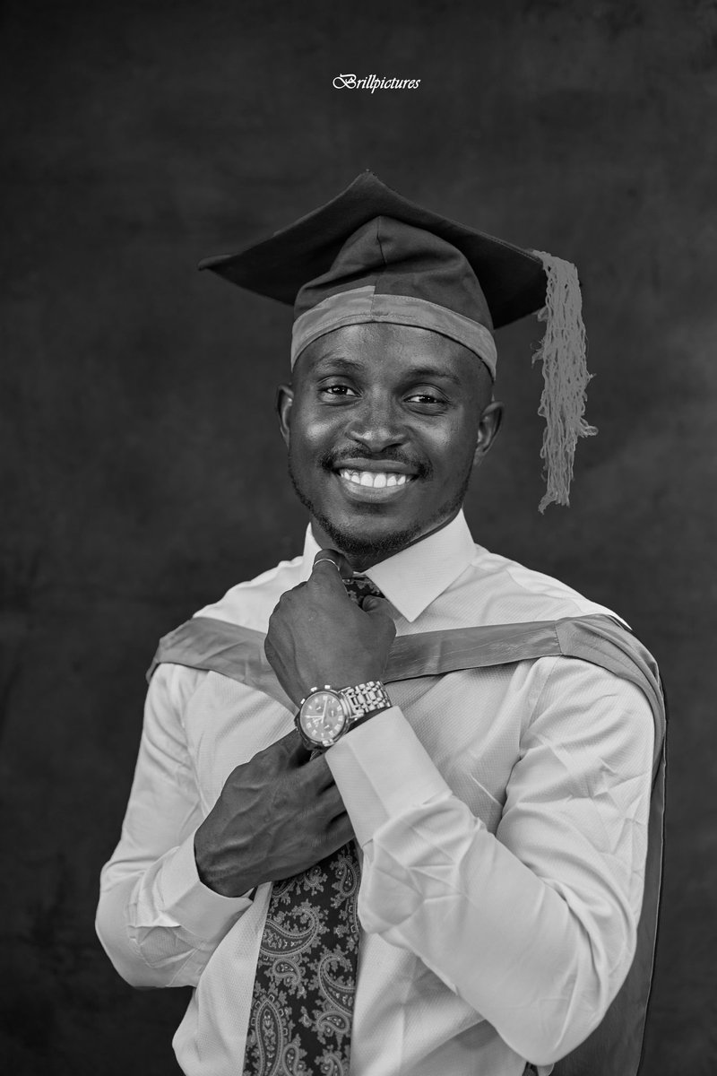 Brillpictures's tweet photo. Congratulations Peter the rock M.A in the bag.
I photographed his graduation.
#uiconvocation24
#graduation
#BigWins
#ibadan
#convocationphotographs
@PSkalez https://t.co/BStar2fApP
