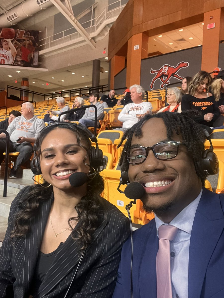 lendlsuggs_'s tweet image. Final weekend of the regular season! 
w/ Christian Gilmore 

@GoCamelsVB &amp;amp; @StonyBrookVB 

Producer: Sydnee &amp;amp; Director: Pedro