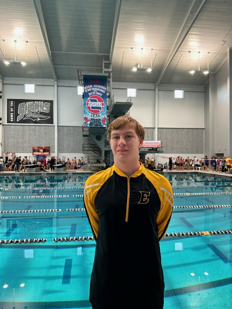 fzeswim's tweet photo. Gabe Ostrander MSHSAA State Swimming and Diving Championship https://t.co/OFxkML5zFZ