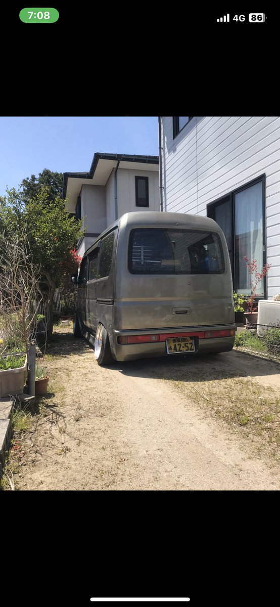 workshop_y's tweet photo. なんだかんだこの車がDIYの原点 https://t.co/yLnz9yrEdS