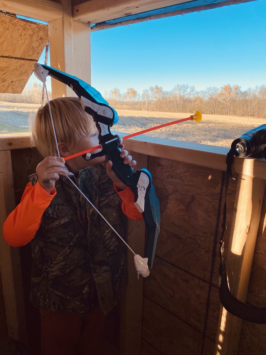Not sure his bow is going to get it done…suction cups for a broad head make shot selection critical