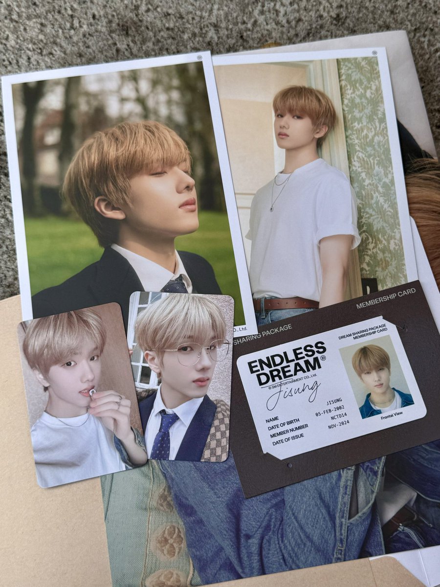 jisungparkchile's tweet photo. ¡QUEREMOS TODO 😭🥺! Merch de Jisung para Photobook ENDLESS DREAM 🩷🪽

『nariO2O5 』 ┊ 241115
#지성 #PARKJISUNG #박지성 #チソン #志晟 #星星 #NCTDREAM_Smoothie #DREAM_SCAPE 
[Jisung Park chile] 🫐 https://t.co/SCNcEGBefx