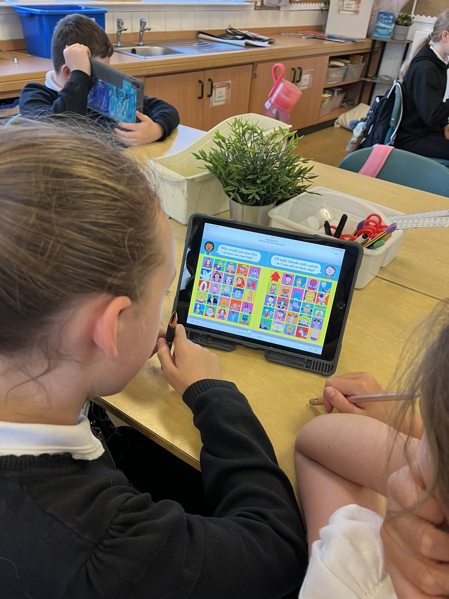 MrsAshcroftanto's tweet photo. @MrsDowdsAntoPS p6 used borrowbox during forest tree reading time! @missrossantops #antoliteracy https://t.co/s6p4JFMEJg