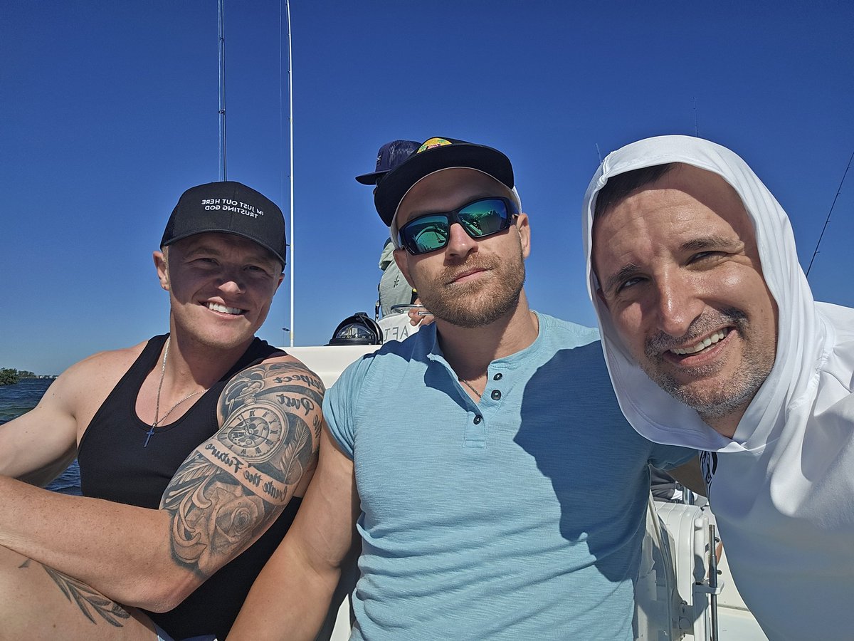 LeOslice1's tweet photo. Epic day on the water with @TSMViss and @austin1johnson. Grateful for these guys. Couldn't have asked for better weather. https://t.co/5UMrHACkFg