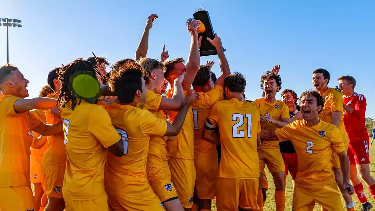 The Big and the Best of D3 Texas (@txd3news) on Twitter photo "We want to be on the national stage...It’s an important step to our vision and where we want this program to be.”
We featured <a href="/HSUMensSoccer/">HSU Men’s Soccer</a> in today's edition of The D3 Texas Newsletter:
(Photo courtesy of HSU Athletics)
🔗: shorturl.at/WrMbb "We want to be on the national stage...It’s an important step to our vision and where we want this program to be.”
We featured <a href="/HSUMensSoccer/">HSU Men’s Soccer</a> in today's edition of The D3 Texas Newsletter:
(Photo courtesy of HSU Athletics)
🔗: shorturl.at/WrMbb