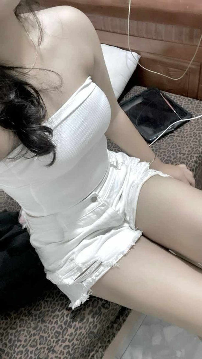 HitllerAdolf1's tweet photo. Vô đây có nhiều video hay nè https://t.co/mVgl6iMbaB https://t.co/7dyf5bhq8g