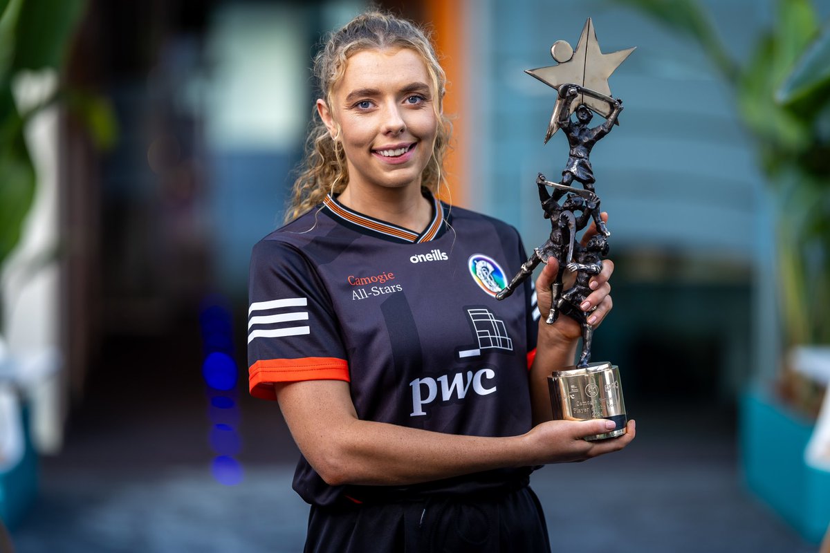 gaelicplayers's tweet photo. Congratulations to @CorkCamogie’s Laura Hayes the @PwCIreland GPA Senior Camogie Player of the Year.

Congratulations too to @KilkennyCamogie’s Danielle Morrissey and Laois’s Clodagh Tynan on winning the intermediate and premier junior awards.

@OfficialCamogie 
@TomParsons_8 https://t.co/q4FeNoOepi